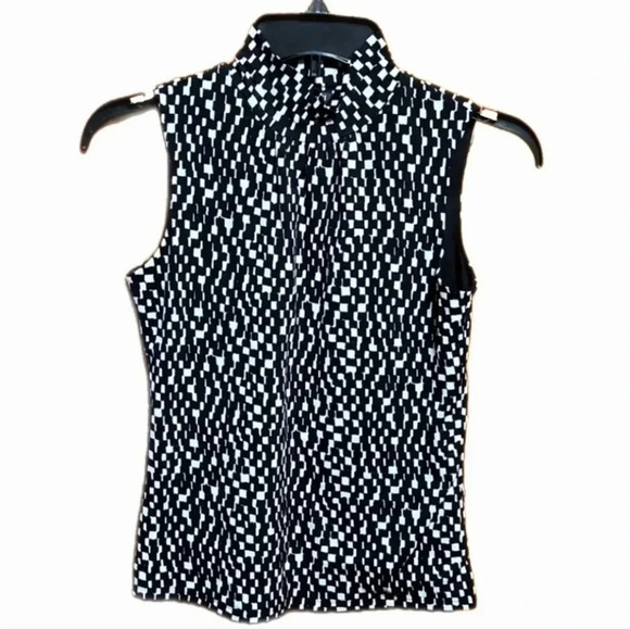 Alfani Tops - Alfani Petite Black and White Pattern Sleeveless Mock Neck Top